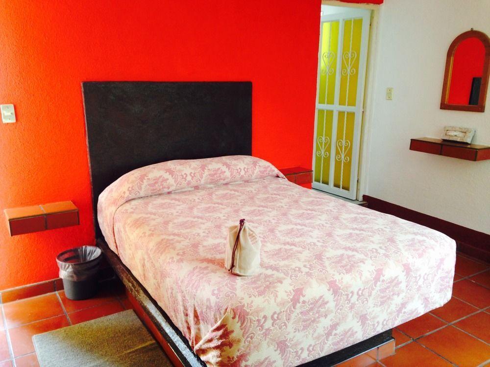 Ayenda Meson Del Rio Hotel Tepotzotlan Екстериор снимка