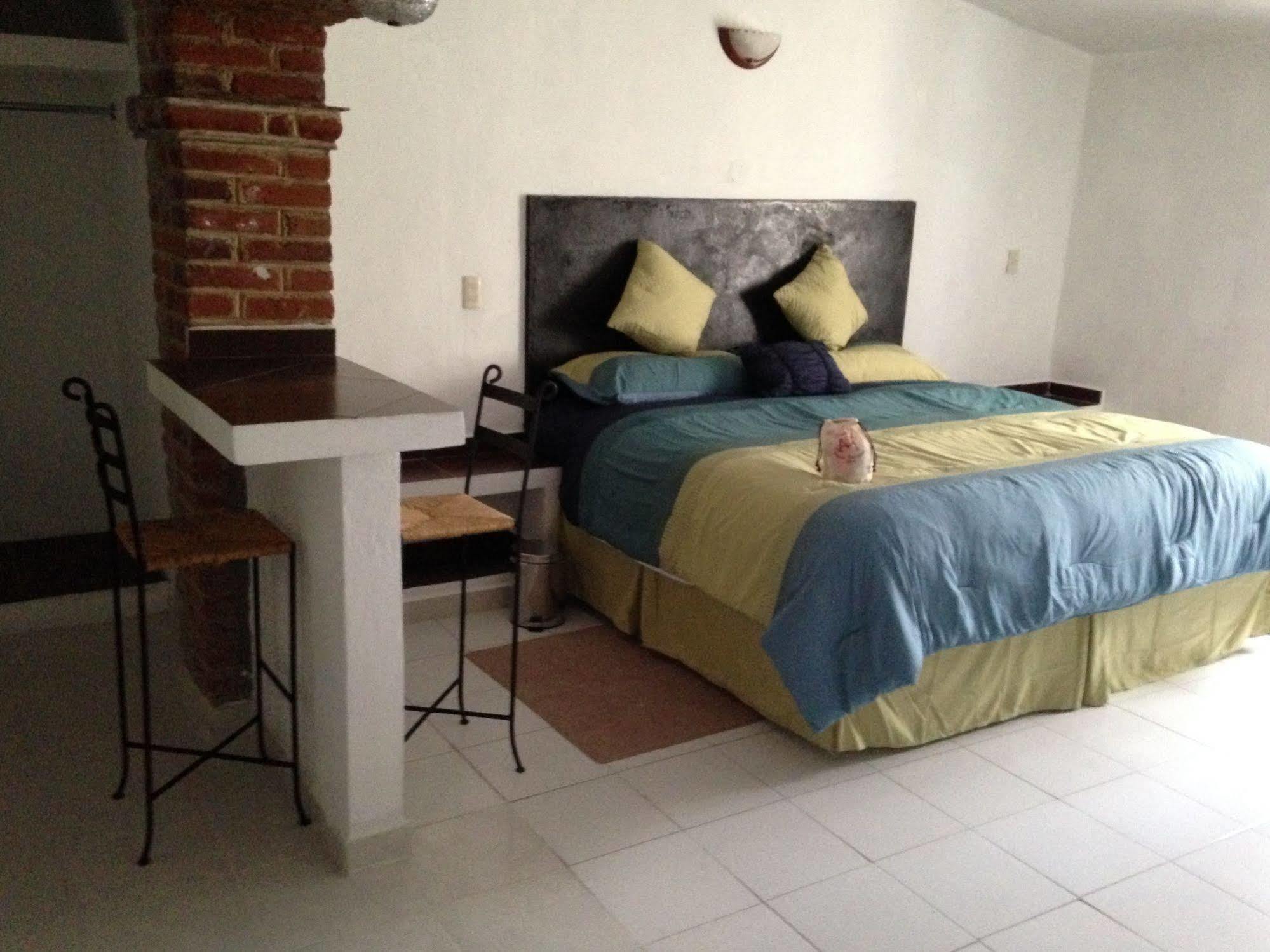 Ayenda Meson Del Rio Hotel Tepotzotlan Екстериор снимка