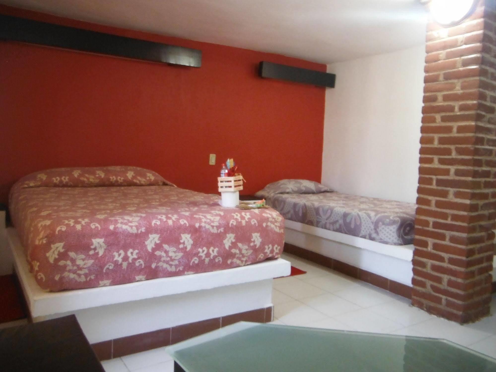 Ayenda Meson Del Rio Hotel Tepotzotlan Екстериор снимка
