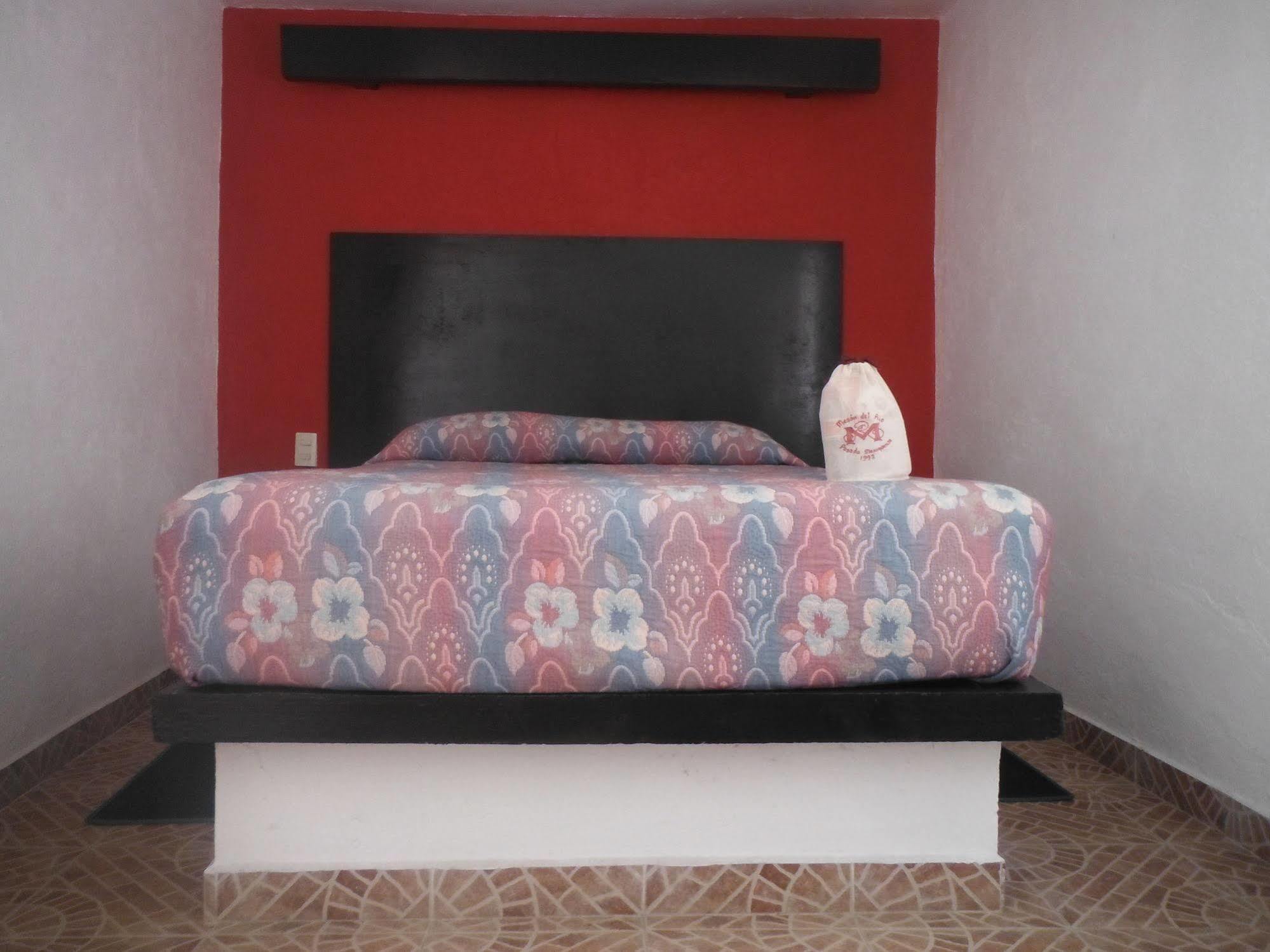 Ayenda Meson Del Rio Hotel Tepotzotlan Екстериор снимка
