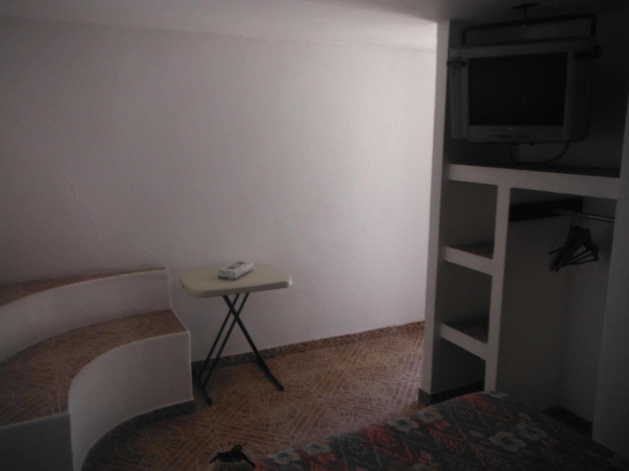 Ayenda Meson Del Rio Hotel Tepotzotlan Екстериор снимка